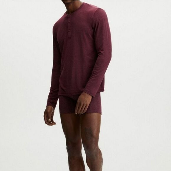Fabletics Men's Restoreknit Burgundy Long Sleeve Henley Pullover Tee - Picture 4 of 15